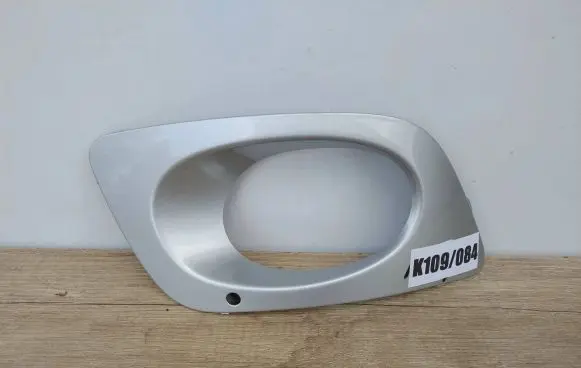 Mercedes-Benz Sprinter W906 Front bumper lower grill A9068850253