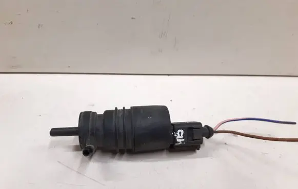 Mercedes-Benz E W211 Windscreen/windshield washer pump A0335450228