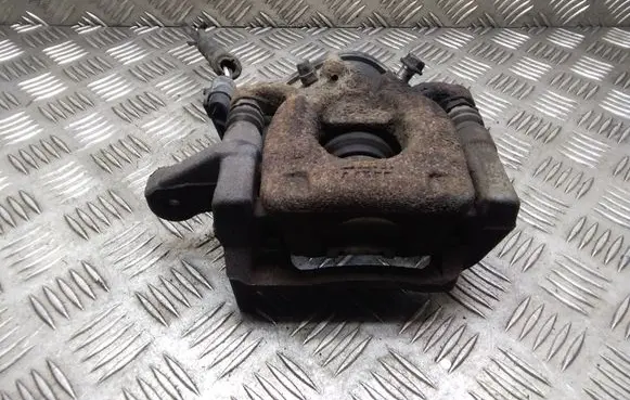 Nissan Qashqai Rear brake caliper