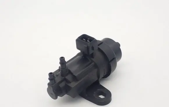 Ford Focus Turbo solenoid valve 98AB9E882AA