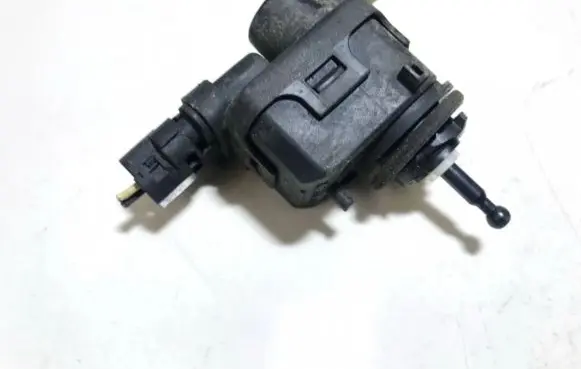 Renault Clio II Headlight level adjustment motor 