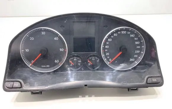 Volkswagen Golf V Speedometer (instrument cluster) 1K0920863B