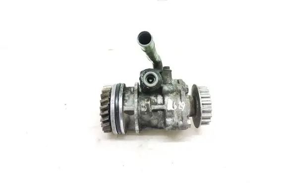 Volkswagen Transporter - Caravelle T5 Power steering pump 7H0422153H