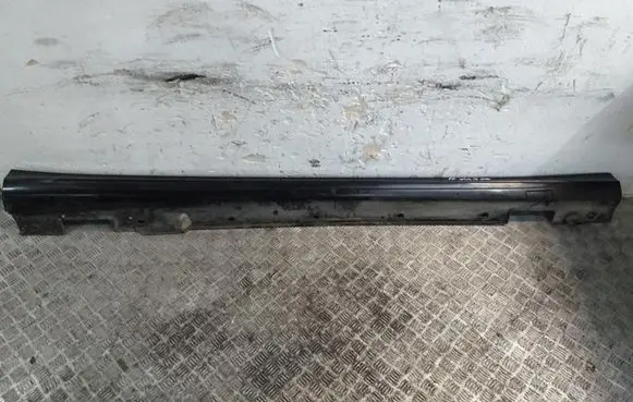 Mercedes-Benz E AMG W212 Rear sill trim cover