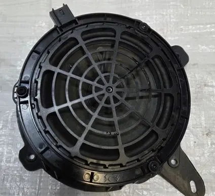 Opel Corsa F Front door speaker 9818747880