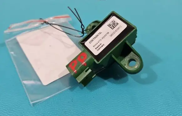 Suzuki SX4 S-Cross Fuel cut-off switch 5WK44770 IMPRK1386289