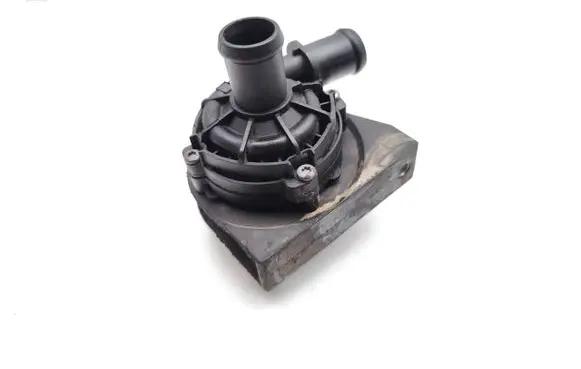 Audi A3 S3 8V Electric auxiliary coolant/water pump 2Q0965567 0392023406