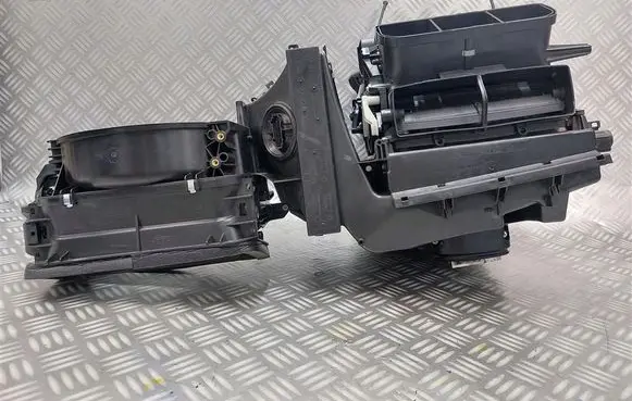 Skoda Rapid (NH) Interior heater climate box assembly 5JB816001F