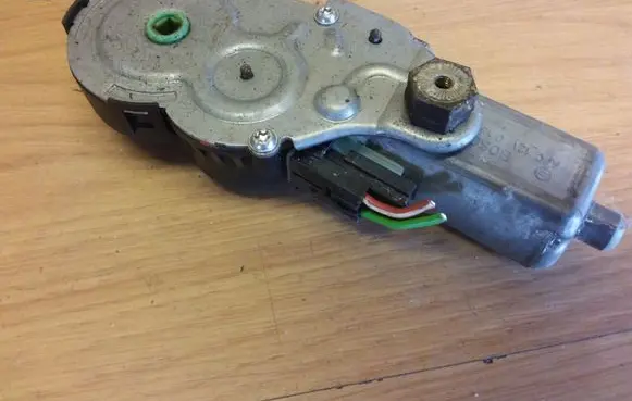 Jaguar S-Type Seat adjustment motor 2A420167A