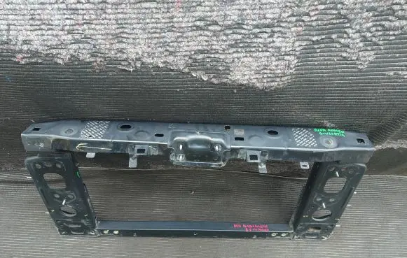 Alfa Romeo Giulietta Radiator support slam panel bracket 