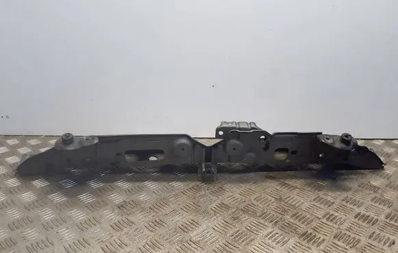 Toyota Yaris Top upper radiator support slam panel