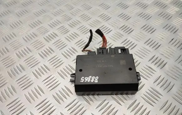 Seat Leon (5F) Tow bar trailer control unit/module 5Q0907383J 5Q0907383B