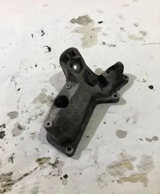 BMW 5 E60 E61 Engine mounting bracket 59280110
