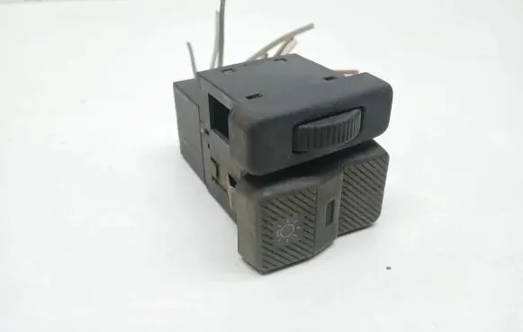 Volkswagen PASSAT B3 Fog light switch 357941531