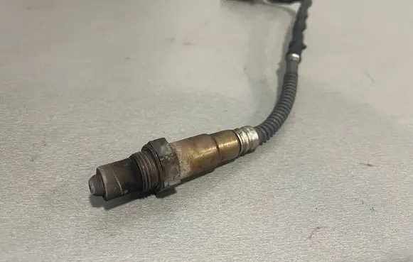 BMW 4 F32 F33 Lambda probe sensor 7589121