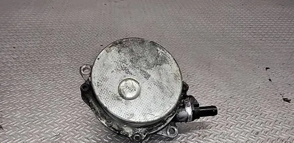 Audi A8 S8 D3 4E Vacuum pump 057145100