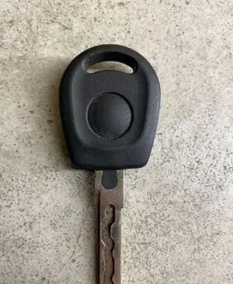 Volkswagen Golf IV Ignition key/card 