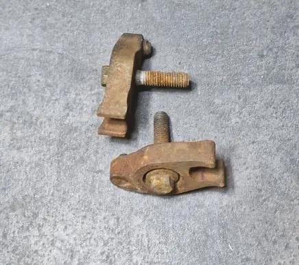 Ford Galaxy Fuel Injector clamp holder 