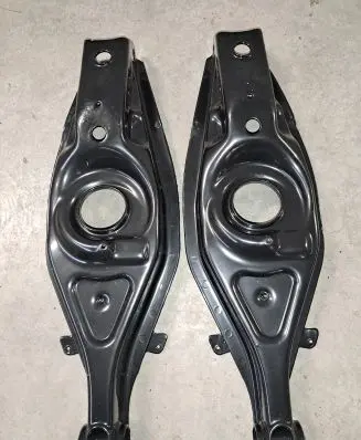 Mercedes-Benz E W124 Rear control arm 1243504106