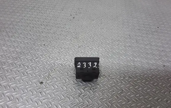 BMW 5 E39 Electric window control switch 8368974