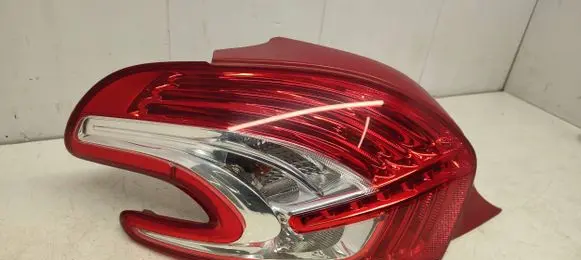 Peugeot 208 Rear/tail lights 9672628280
