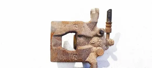 Nissan Juke I F15 Rear brake caliper 3528
