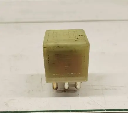Mercedes-Benz E W124 Other relay 0015427819
