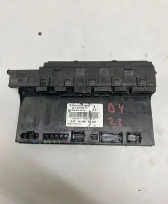 Mercedes-Benz E W211 SAM control unit 2115456901 5DK00804766
