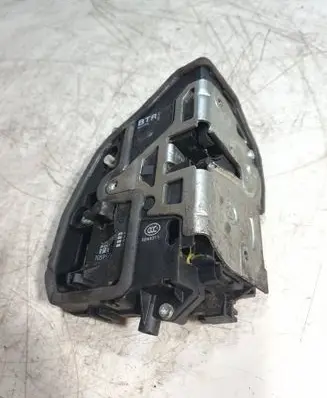 BMW 3 E90 E91 Front door lock 7059974