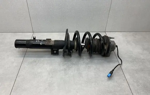 BMW X3M F97 Front shock absorber with coil spring 8067505