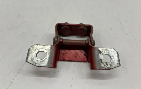 Mazda CX-30 Tailgate/trunk/boot hinge