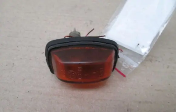 Fiat 126 Front fender indicator light
