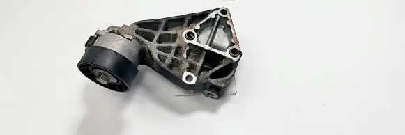 Iveco Daily 35 - 40.10 Engine mounting bracket 504115732