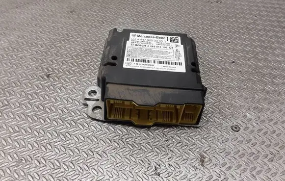 Mercedes-Benz Vito Viano W447 Airbag control unit/module A4479000900 A4479010200
