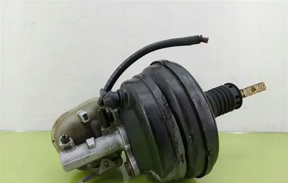 Audi A8 S8 D2 4D Brake booster 4D0612105A