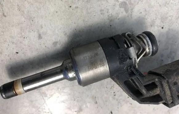 Fuel injector