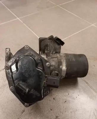 Volkswagen Crafter EGR valve 03L131501AAV102 V29055987 1966002442