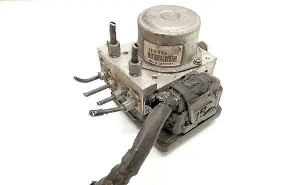 Nissan Juke I F15 ABS Pump 476601KK0B 69657116 28123037