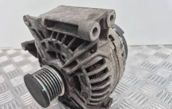 Mercedes-Benz CLK A209 C209 Generator/alternator A0141540702 0124625045