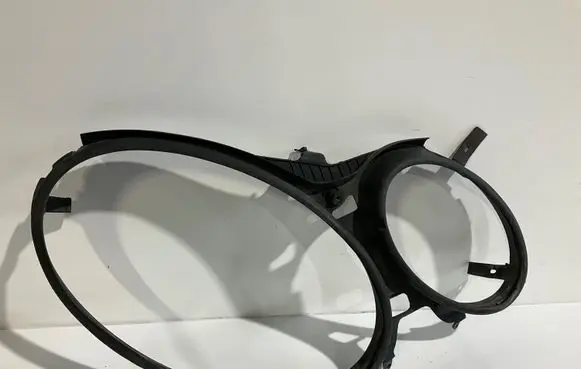 Mercedes-Benz E W211 Under headlight/headlamp trim 15436200