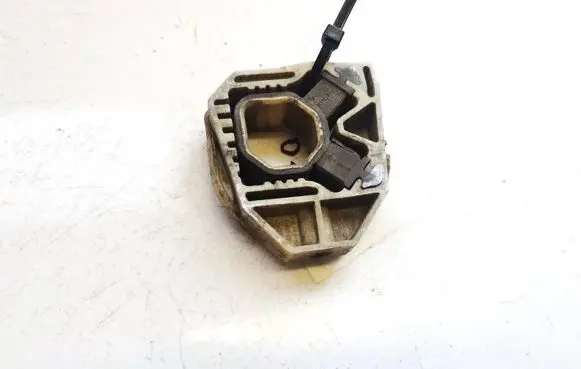 Skoda Superb B6 (3T) Radiator mount bracket 0111272