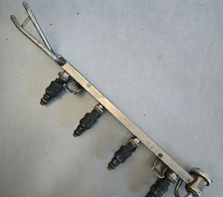 Volkswagen Sharan Fuel main line pipe 06A133681f
