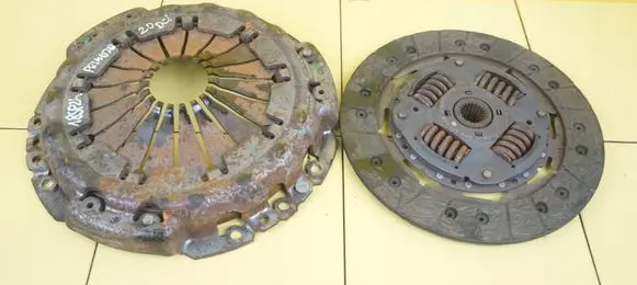 Nissan Primastar Clutch set kit 324061610 M9R786 SPRZEGLO