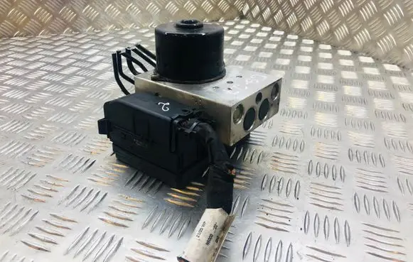Mercedes-Benz C W203 ABS Pump A0054317412