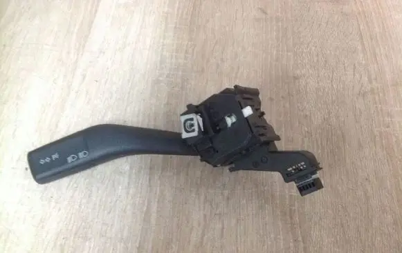 Audi A3 S3 8P Indicator stalk 1K0953513