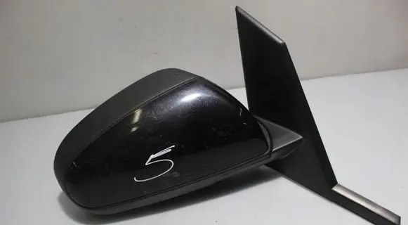 Mitsubishi Colt Front door electric wing mirror 024259
