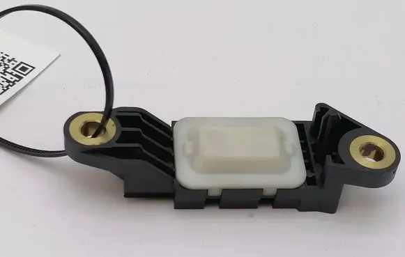 Mercedes-Benz E W211 Airbag deployment crash/impact sensor 0018209126 102428002