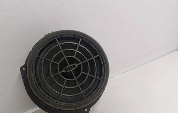 Audi A5 Sportback 8TA Front door speaker 8R0035411