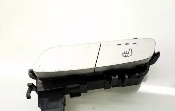 Mercedes-Benz E W213 Seat heating switch A2139050404