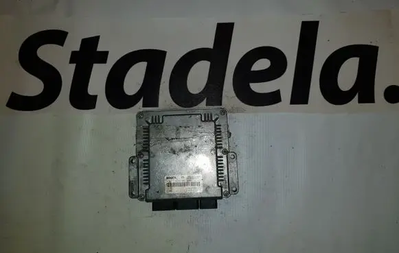 Renault Laguna II Engine control unit/module 0281010556